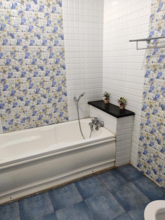 Subasree Cottage Tirunallar Екстер'єр фото